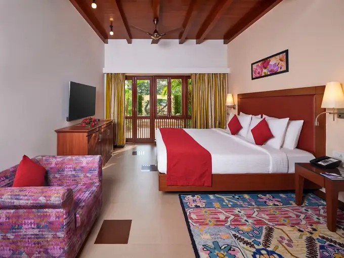 Fariyas Resort Lonavala, photo 2