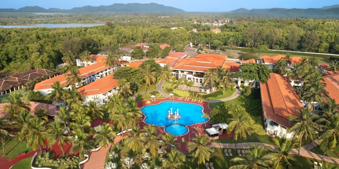 Holiday Inn Resort Goa, Mobor