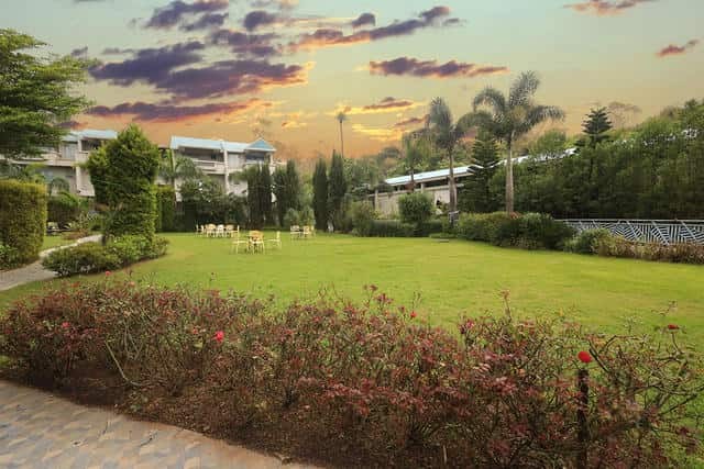Hummingbird Resort, photo 2