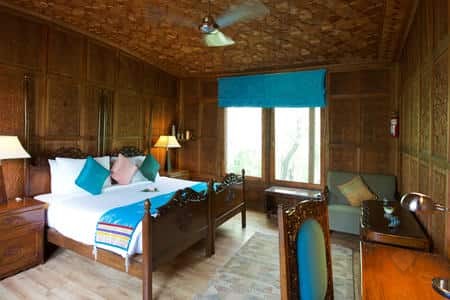 Sukoon Houseboat, Srinagar