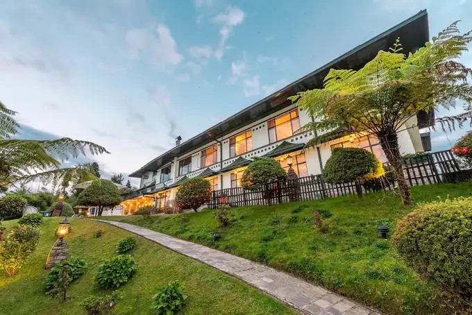 The Elgin Mount Pandim, Pelling