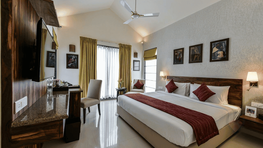 U Tropicana, Alibaug